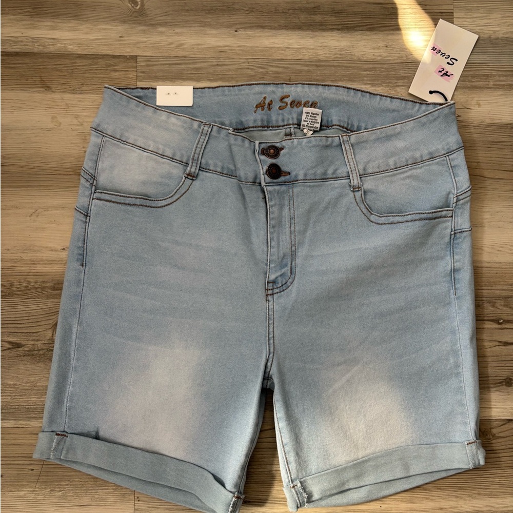 At Seven  NWT denim shorts rise is 12  size 20